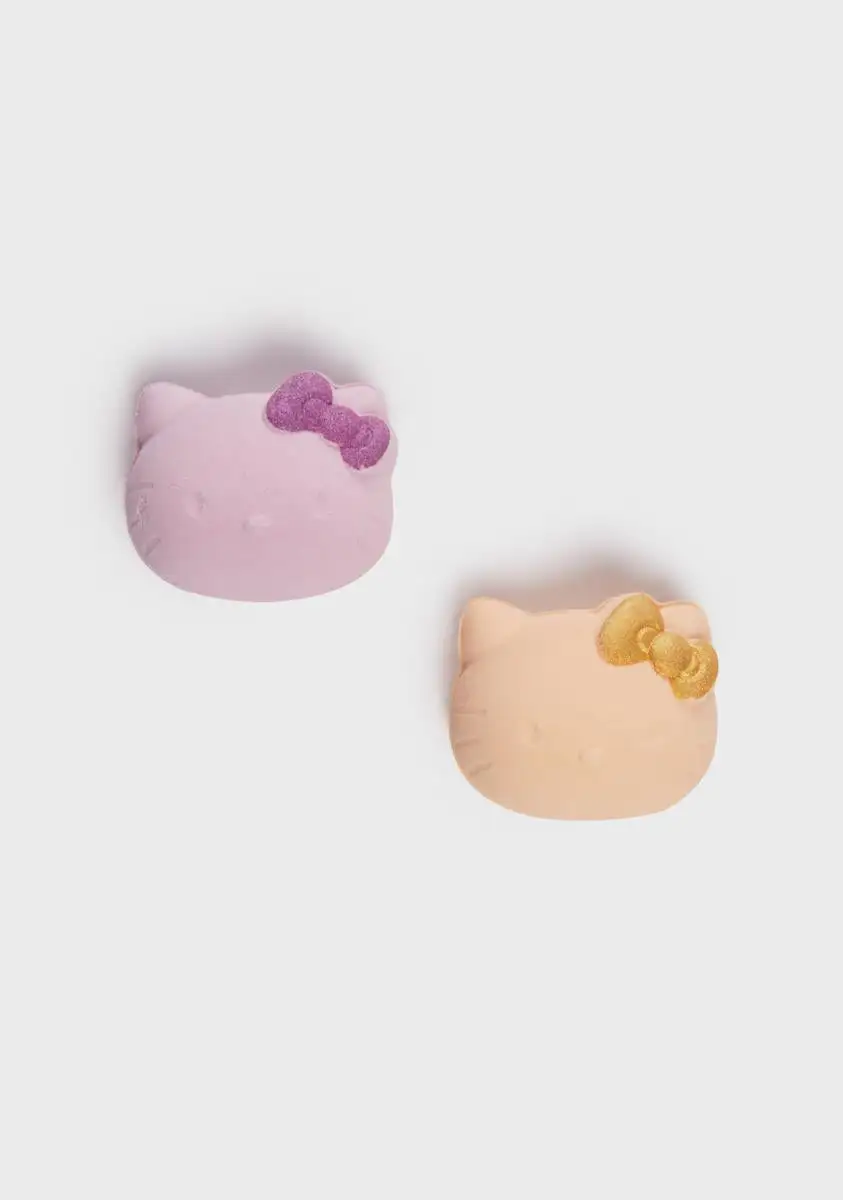 The Creme Shop X Hello Kitty Wonder Fizz Bath Bomb Duo 1 The Creme Shop X Hello Kitty Wonder Fizz Bath Bomb Duo